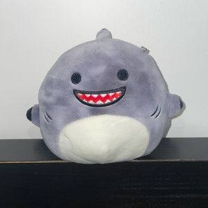 Gordon the shark Walgreens exclusive 5" Squishmallows NWT